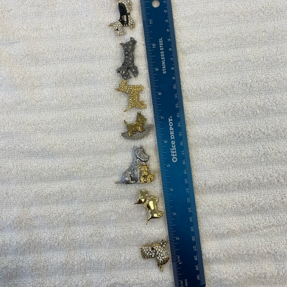 Lot of 7 Adorable Terrier Pins - Picture 6 of 6